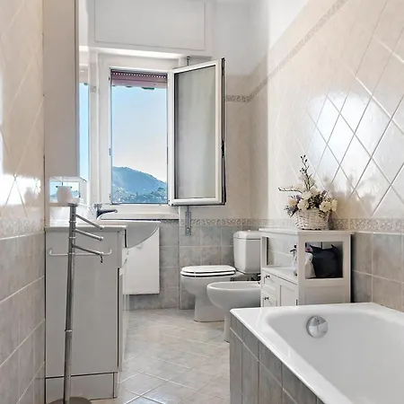 Апартаменти Maison Giovanna With Garage Parking Рапалло